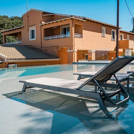 Pyramid City Apartments Agios Spyridon  Buitenkant foto
