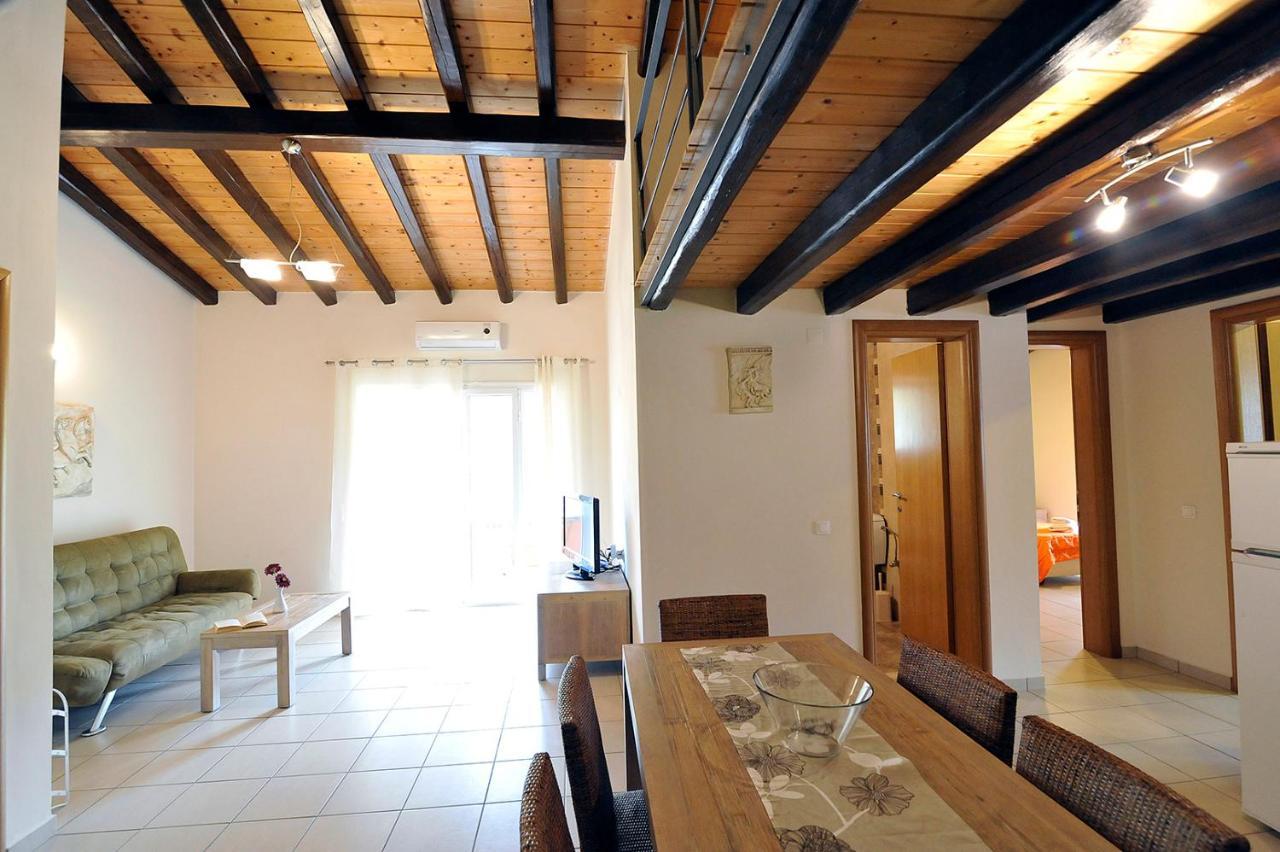 Pyramid City Apartments Agios Spyridon  Kamer foto
