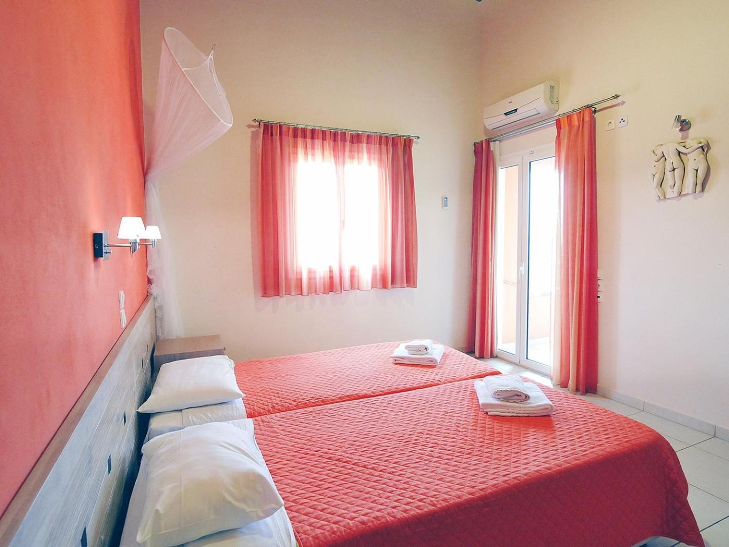 Pyramid City Apartments Agios Spyridon  Buitenkant foto